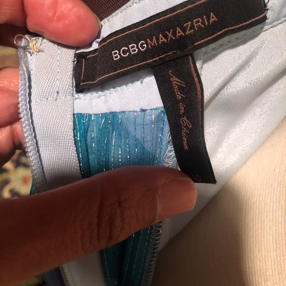 Beautiful colors for an evening or afternoon event - Picture 5 of 6